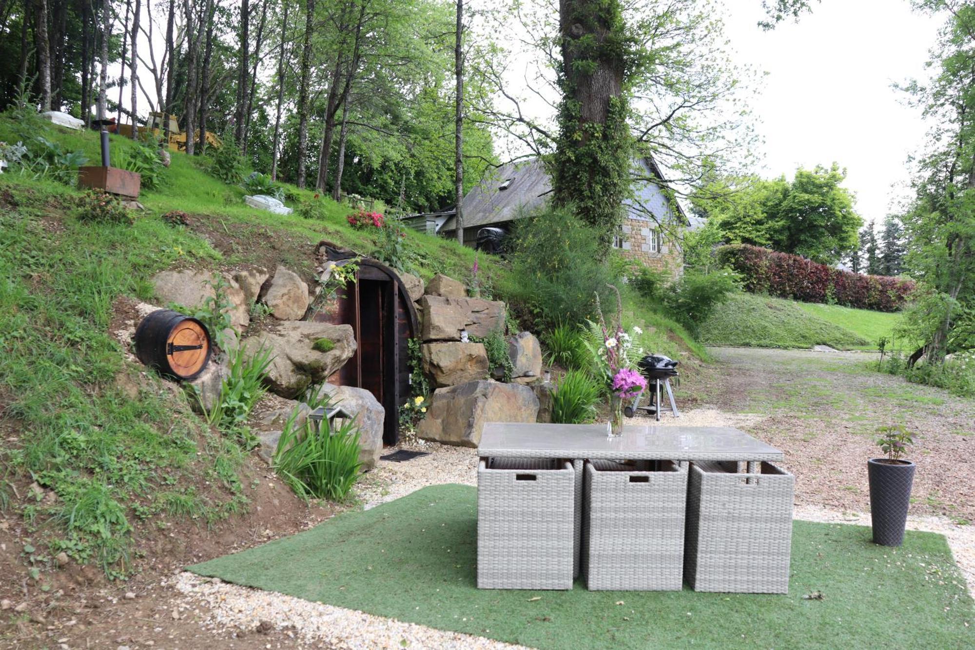 Sous-terre Holiday home *
